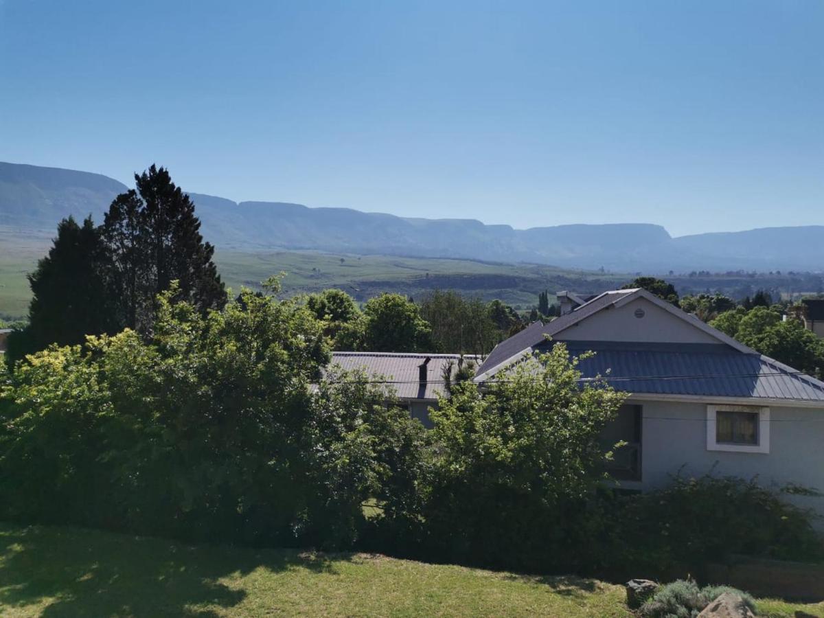 Bed and Breakfast The Raz Harrismith Esterno foto