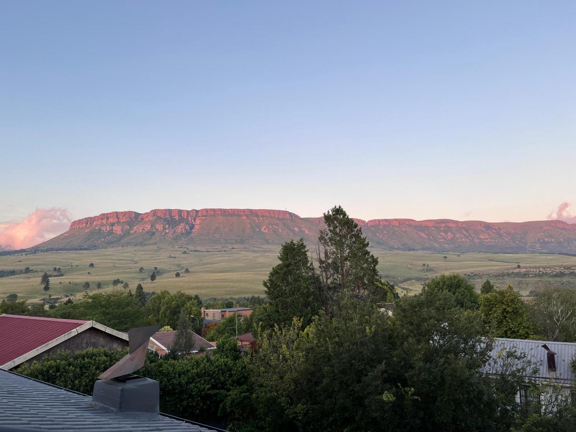 Bed and Breakfast The Raz Harrismith Esterno foto