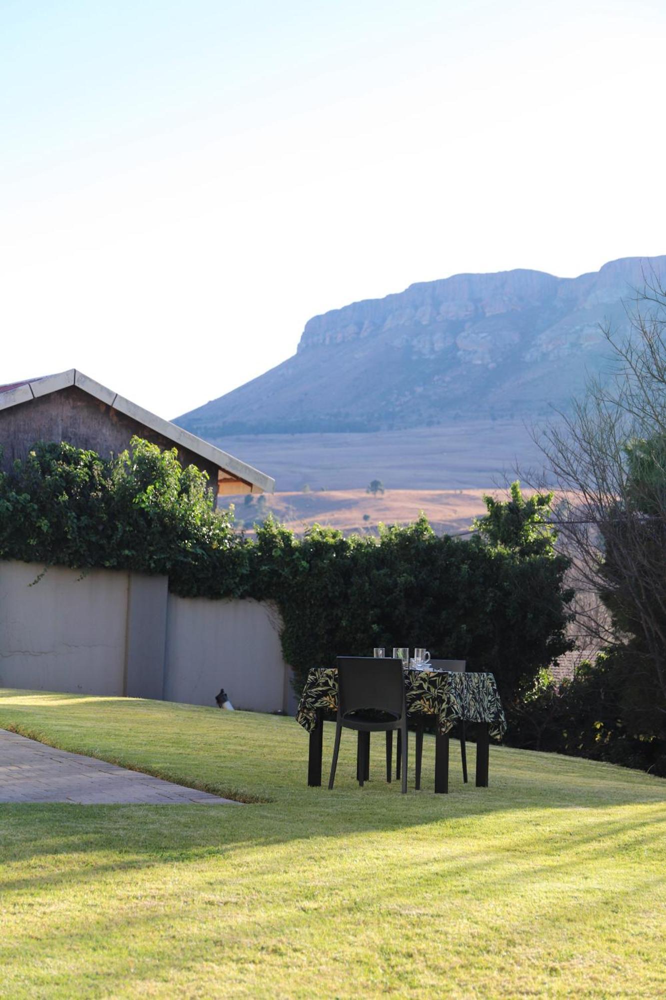 Bed and Breakfast The Raz Harrismith Esterno foto